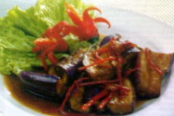 Cara Membuat Tumis Terong Kecap Pedas Gurih