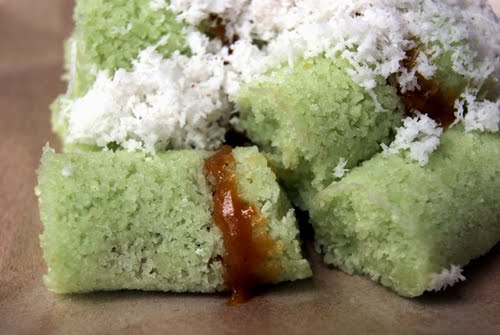 Cara Membuat Kue Putu Bandung Manis dan Nikmat