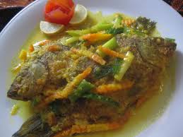 Resep dan Cara Membuat Ikan Bawal Acar Kuning Enak