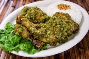 Resep Ayam Goreng Penyet Sambal Ijo Pedas