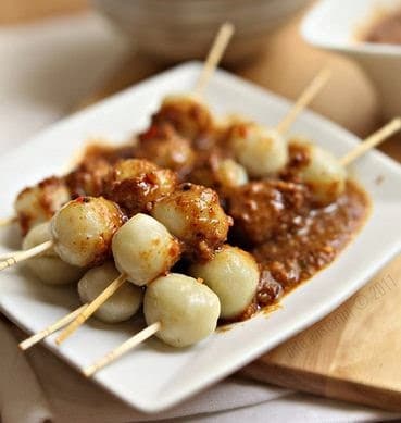 Resep Membuat Cilok Goreng Bumbu Kacang Enak Lezat