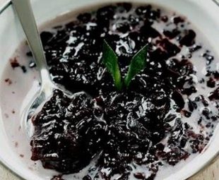 Bubur Ketan Kelapa Muda