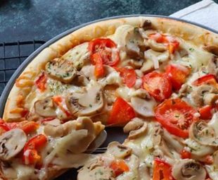 Pizza Jamur Kancing