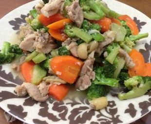Ayam Brokoli Tumis