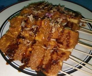 Sate Tahu Dengan Saus Kacang