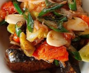 Bahan-Bahan Ikan Gabus Pedas