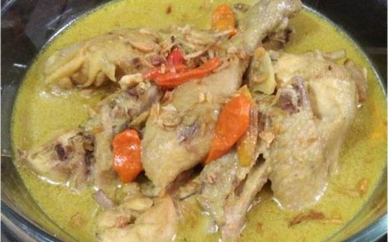 Resep Opor Ayam Bumbu Kuning