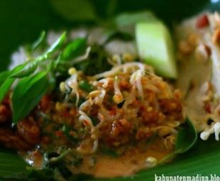 Tips Penjual Sambel Pecel Madiun