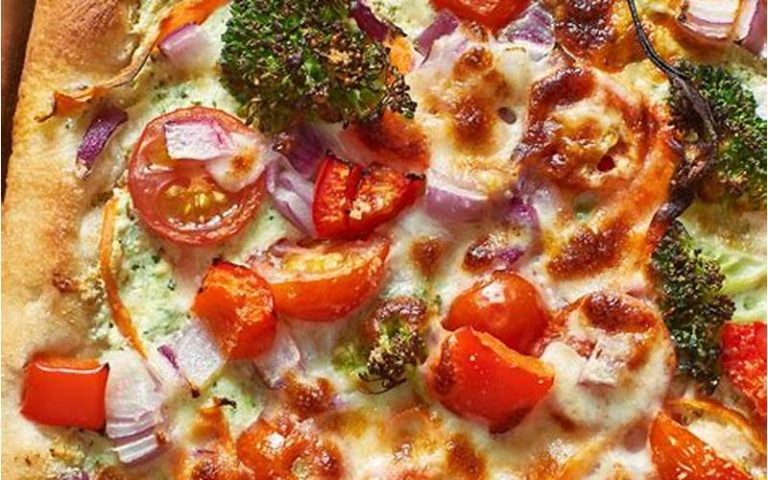 Harga Pizza Hut dan Gambarnya: Menikmati Makanan Lezat dengan Harga Terjangkau