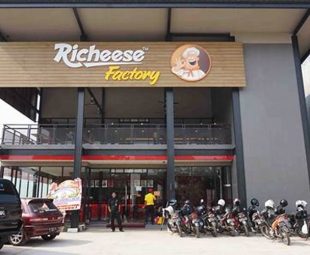 Richeese Factory