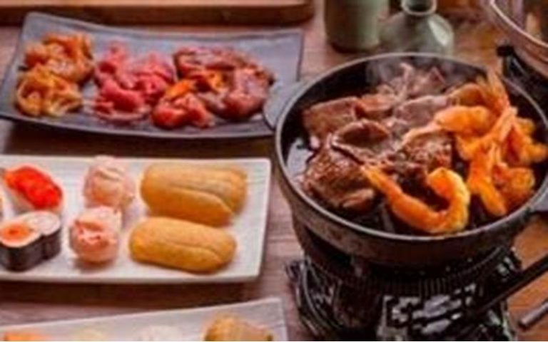 Raa Cha Taman Anggrek: A Culinary Delight that Will Leave You Craving for More