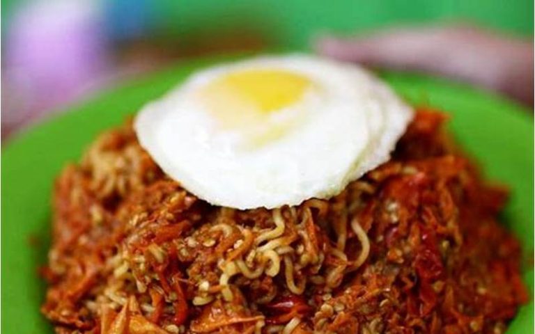 Resto Adem Ayem Solo: Menikmati Makanan Lezat dengan Ketenangan Jiwa