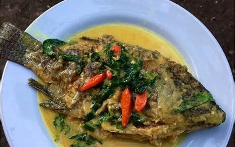 resep ikan nila bumbu kuning kemangi