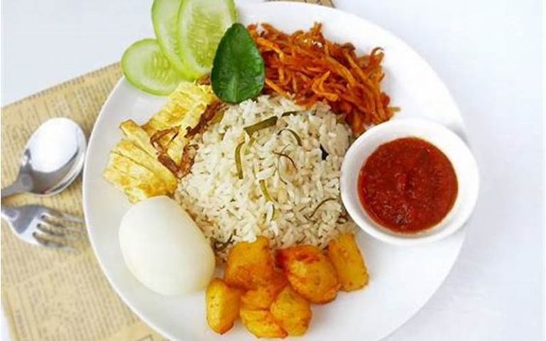 Resep Nasi Daun Jeruk Tanpa Santan