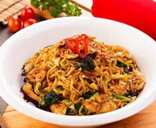 Mie Nyemek Pedas