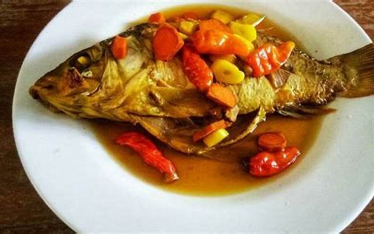 Resep Pindang Ikan Mas Bumbu Kecap