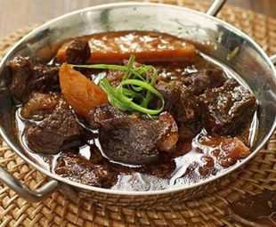 Resep Semur Betawi Kuah Kental: Nikmatnya Masakan Betawi