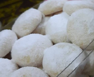 Resep Putri Salju 1/2 Kg Terigu yang Lembut dan Lumer di Mulut