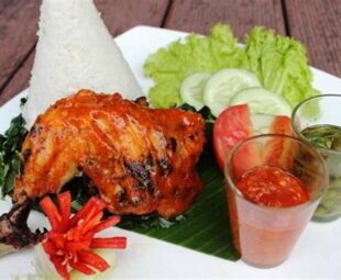 Perpaduan Rasa Ayam Rendang Medan
